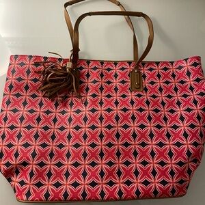 Stella & Dot How Does She Do It Tote Womens Red Blue Tote Bag